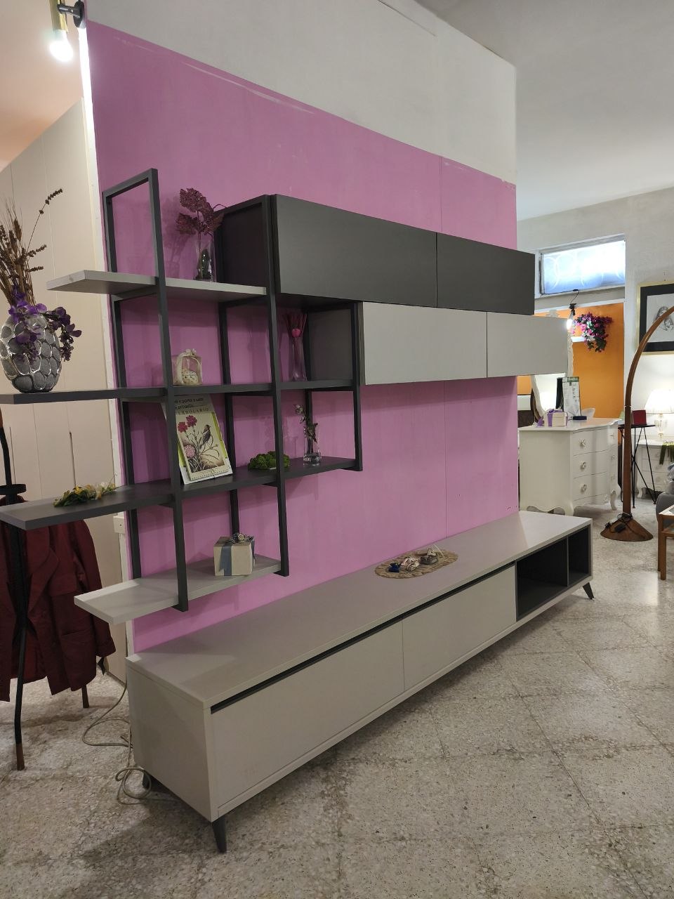 Parete attrezzata moderna